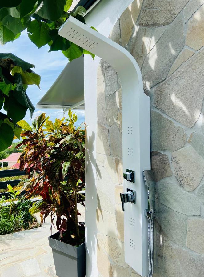 Ti Karet - Charmant Logement Avec Jacuzzi Et Vue Mer Terre-De-Haut Exterior foto